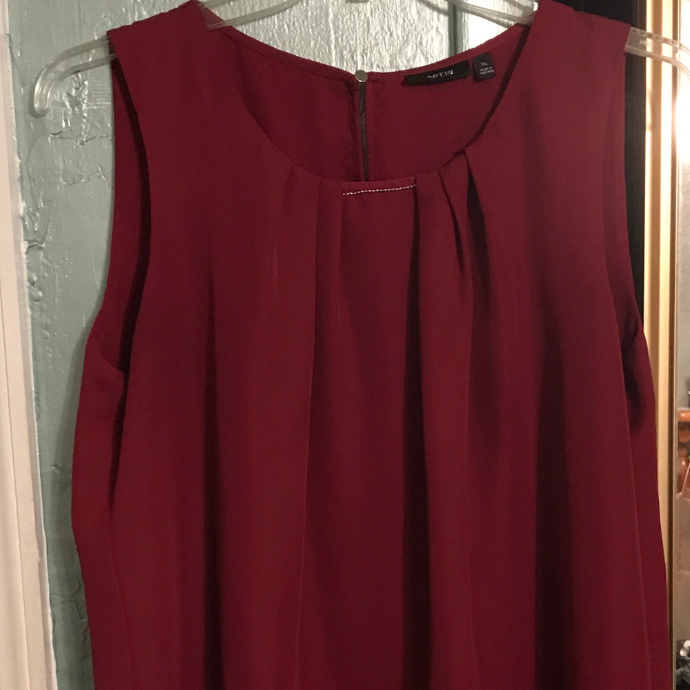 NEW XL Deep Red Sleeveless Blouse